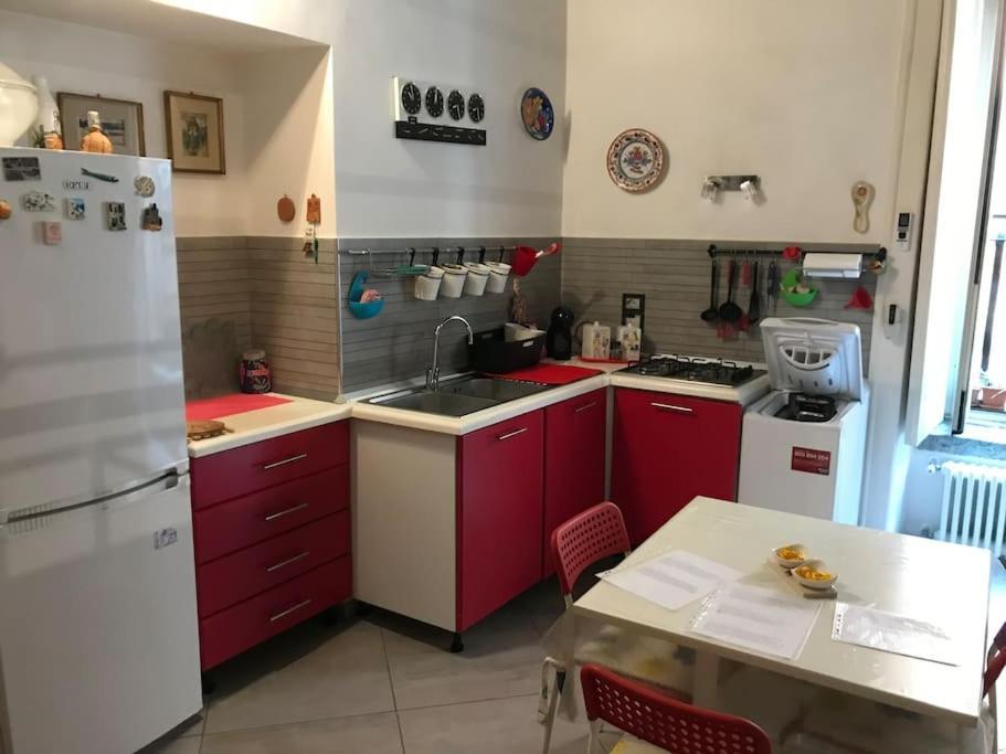Casa Vacanza Trinita เนเปิลส์ ภายนอก รูปภาพ